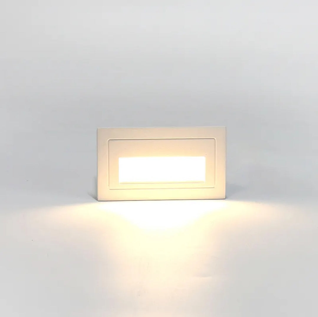 LUZ GUIA 7011-3W ALUMINIO COLOR BLANCO
